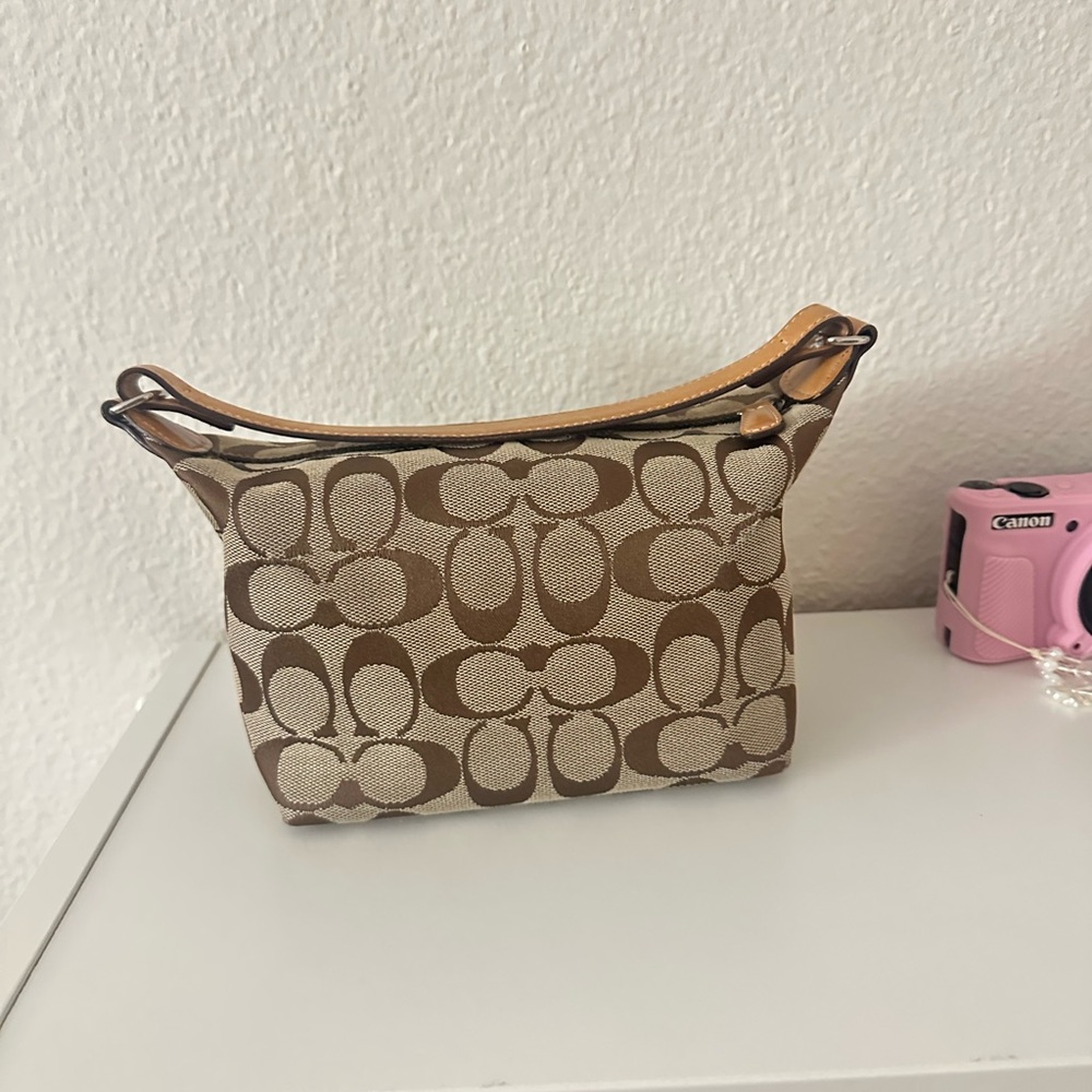 VINTAGE Y2K Coach Signature CANVAS Demi hobo HandBag in Brown 🤎 - Picture 2 of 9